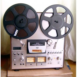AKAÏ GX630D tape recorder